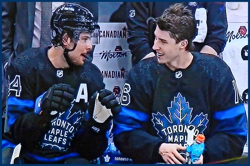 Justin Bieber Hangs With Auston Matthews In Leafs Locker Room On